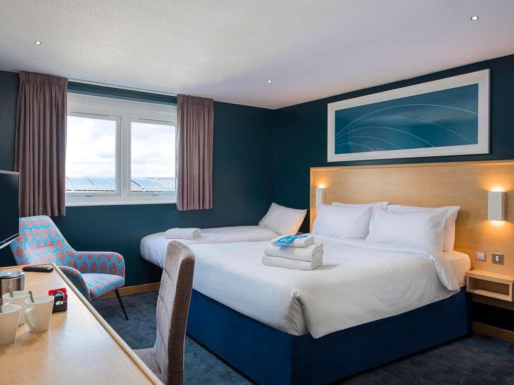 Travelodge London City Airport Room photo