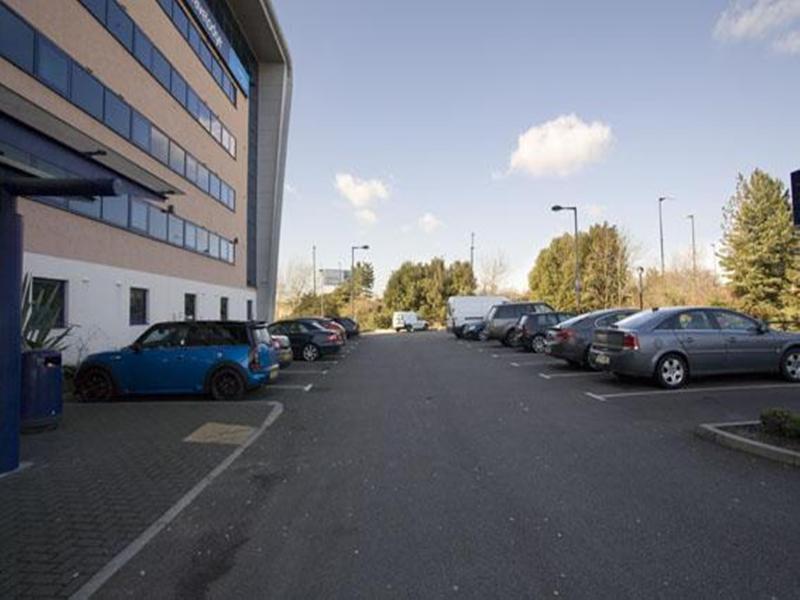 Travelodge London City Airport Exterior photo