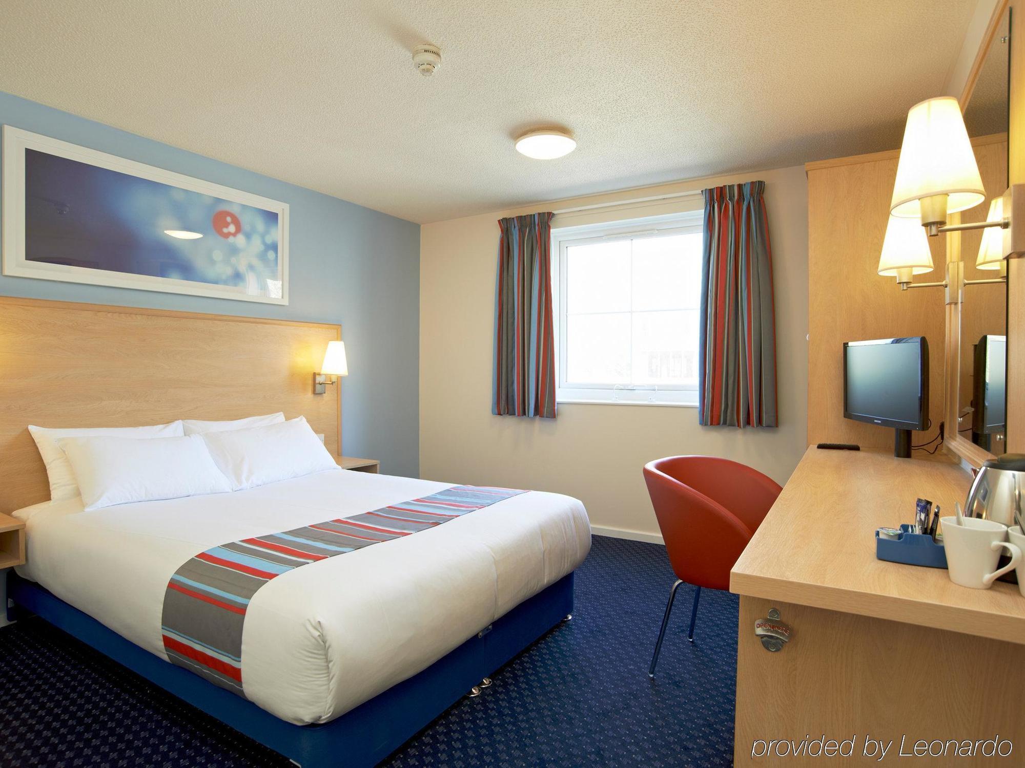 Travelodge London City Airport Exterior photo