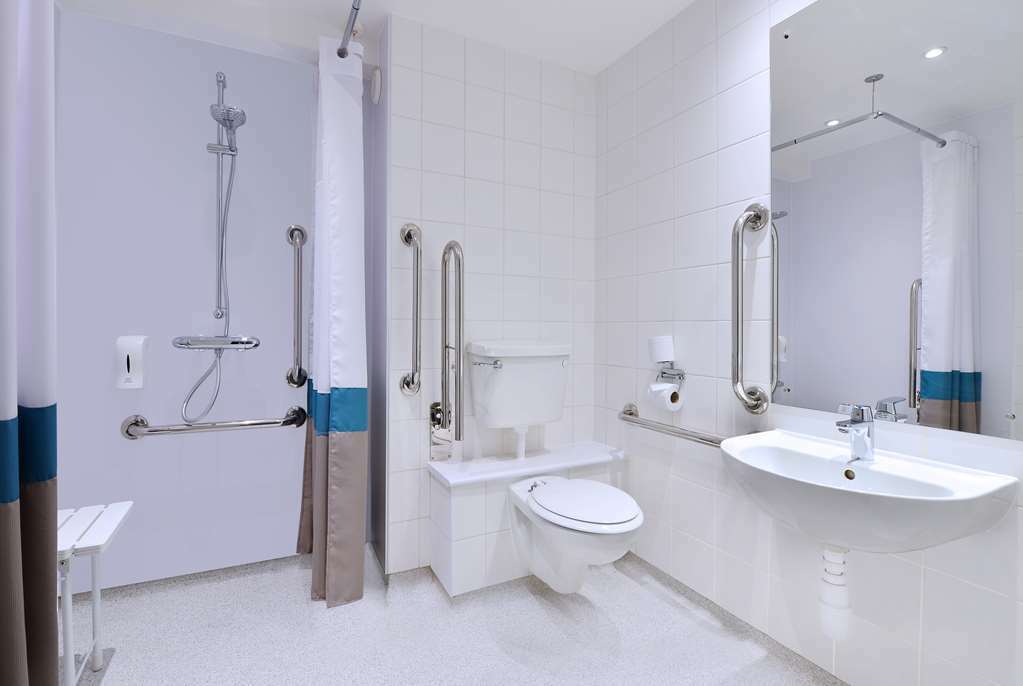 Travelodge London City Airport Room photo