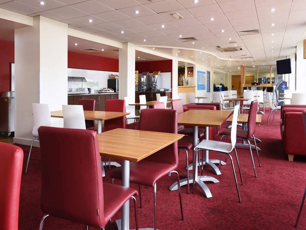 Travelodge London City Airport Restaurant photo