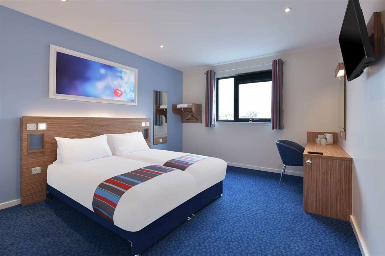 Travelodge London City Airport Exterior photo